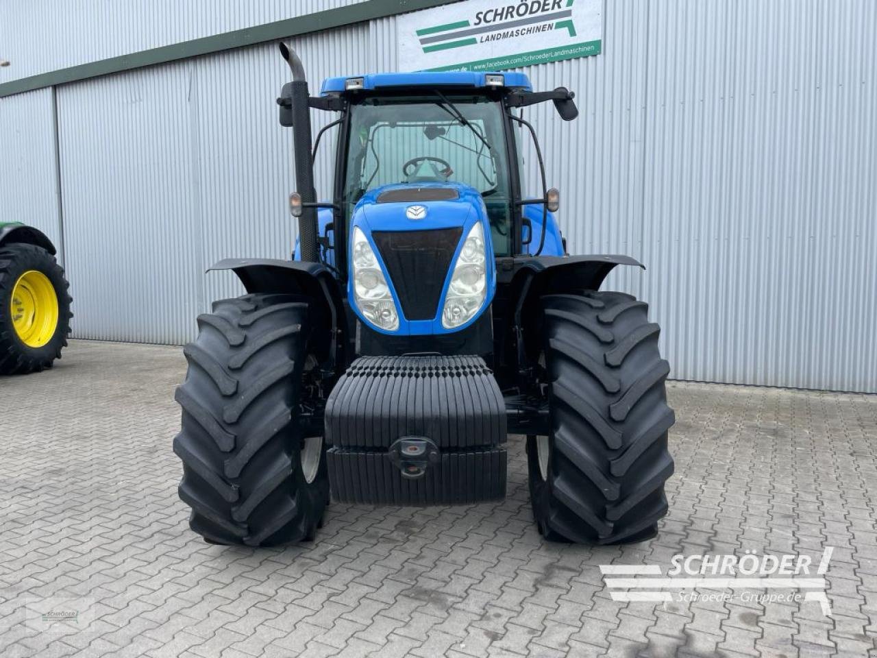 Traktor of the type New Holland T 7.250 PC, Gebrauchtmaschine in Wildeshausen (Picture 7)