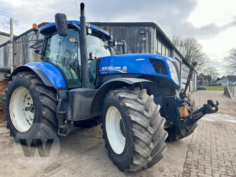 Traktor of the type New Holland T 7.250, Gebrauchtmaschine in Husum (Picture 1)