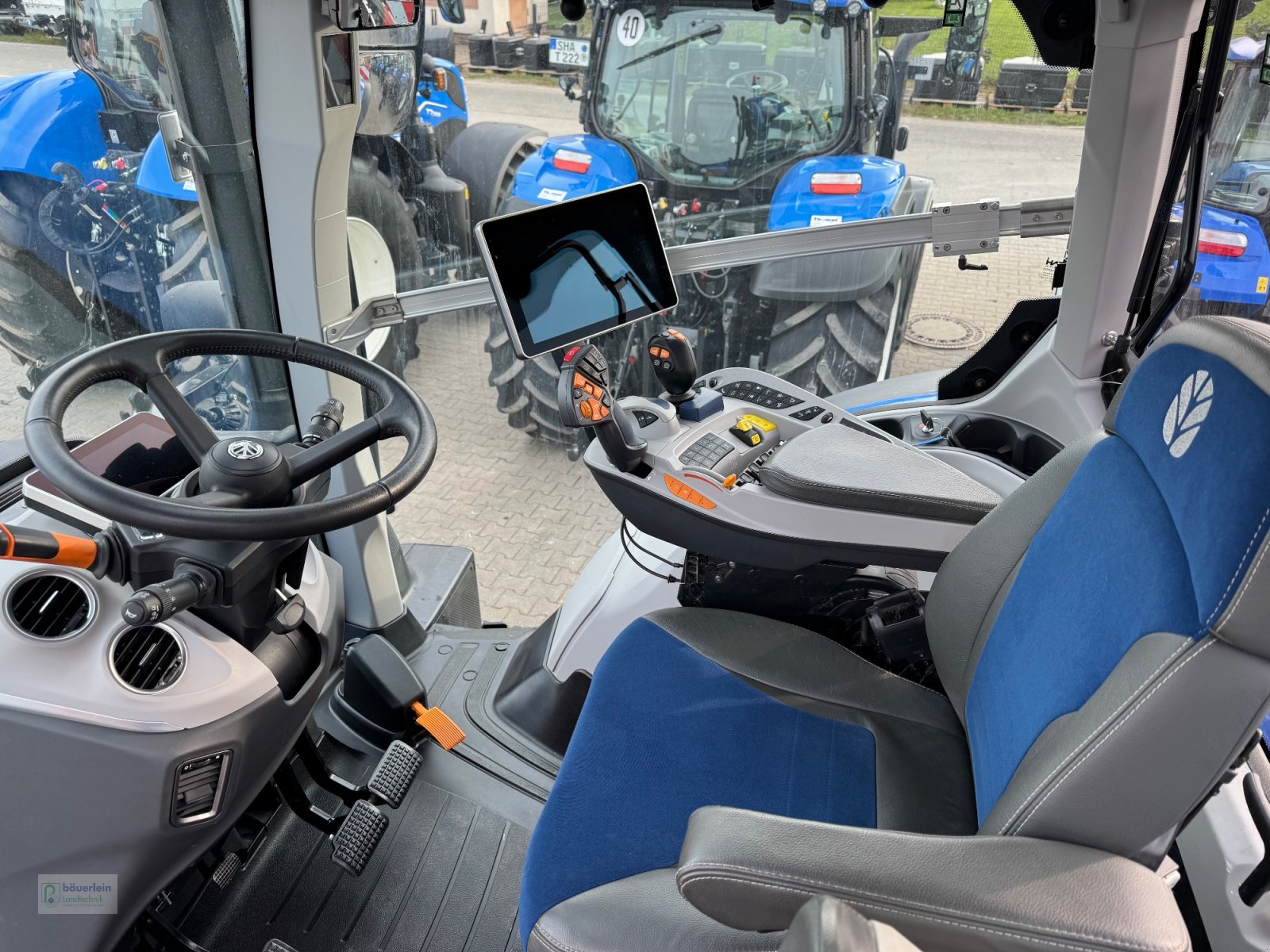 Traktor typu New Holland T 7.260 AC, Neumaschine v Buch am Wald (Obrázek 3)