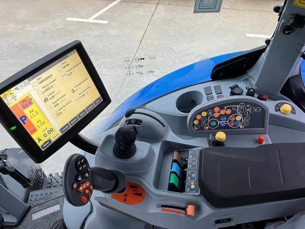 Traktor des Typs New Holland T 7.260 AUTOCOMMAND GPS, Gebrauchtmaschine in Montauban (Bild 10)