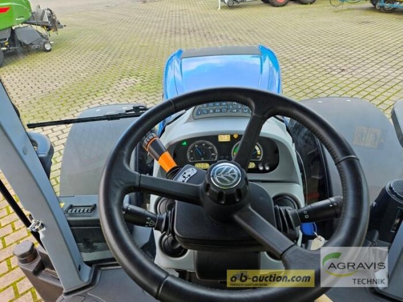 Traktor des Typs New Holland T 7.270 AUTO COMMAND, Gebrauchtmaschine in Meppen (Bild 14)