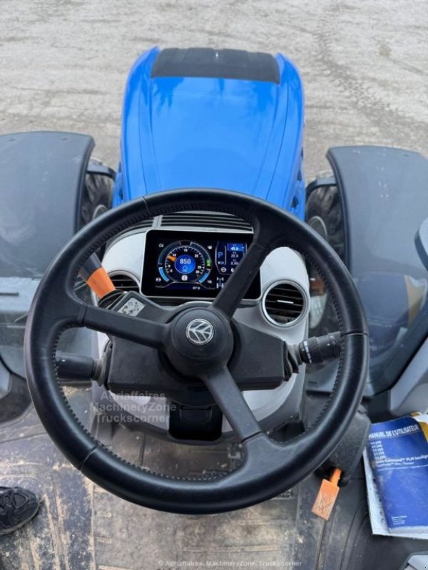 Traktor des Typs New Holland T 7.270 PLMI, Gebrauchtmaschine in FRESNAY LE COMTE (Bild 5)