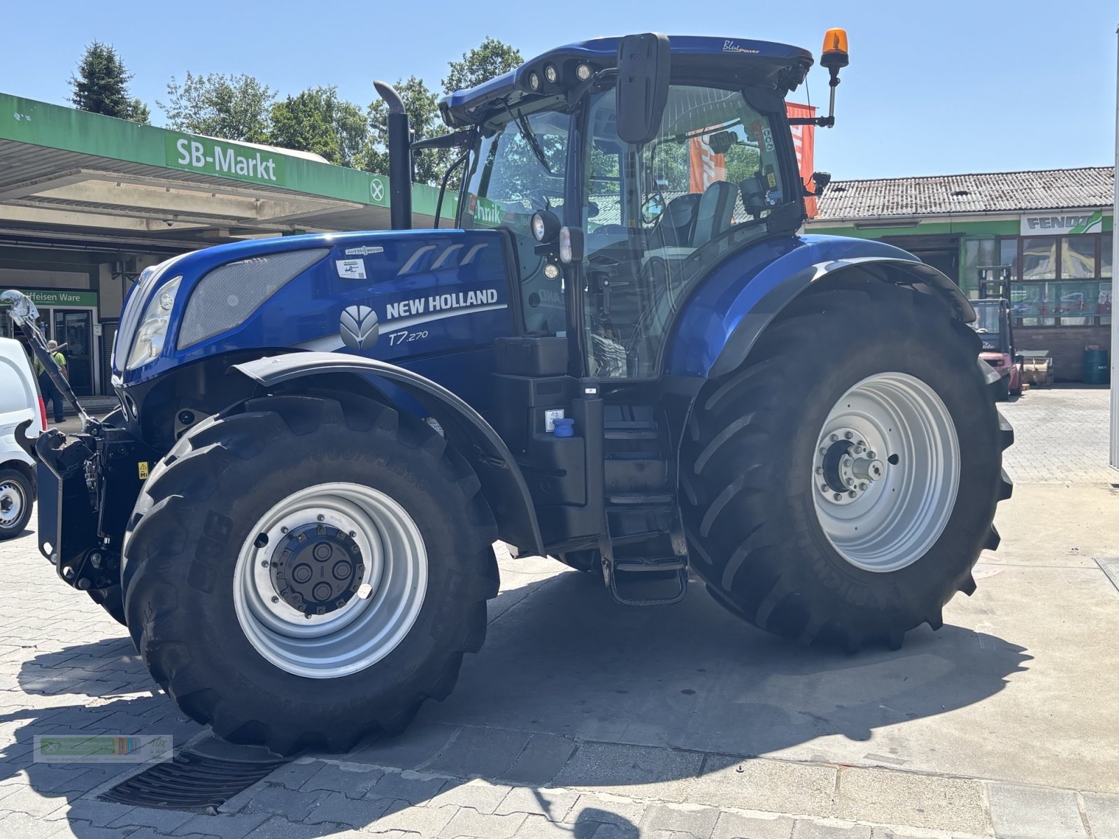 Traktor типа New Holland T 7.270, Gebrauchtmaschine в Tirschenreuth (Фотография 4)