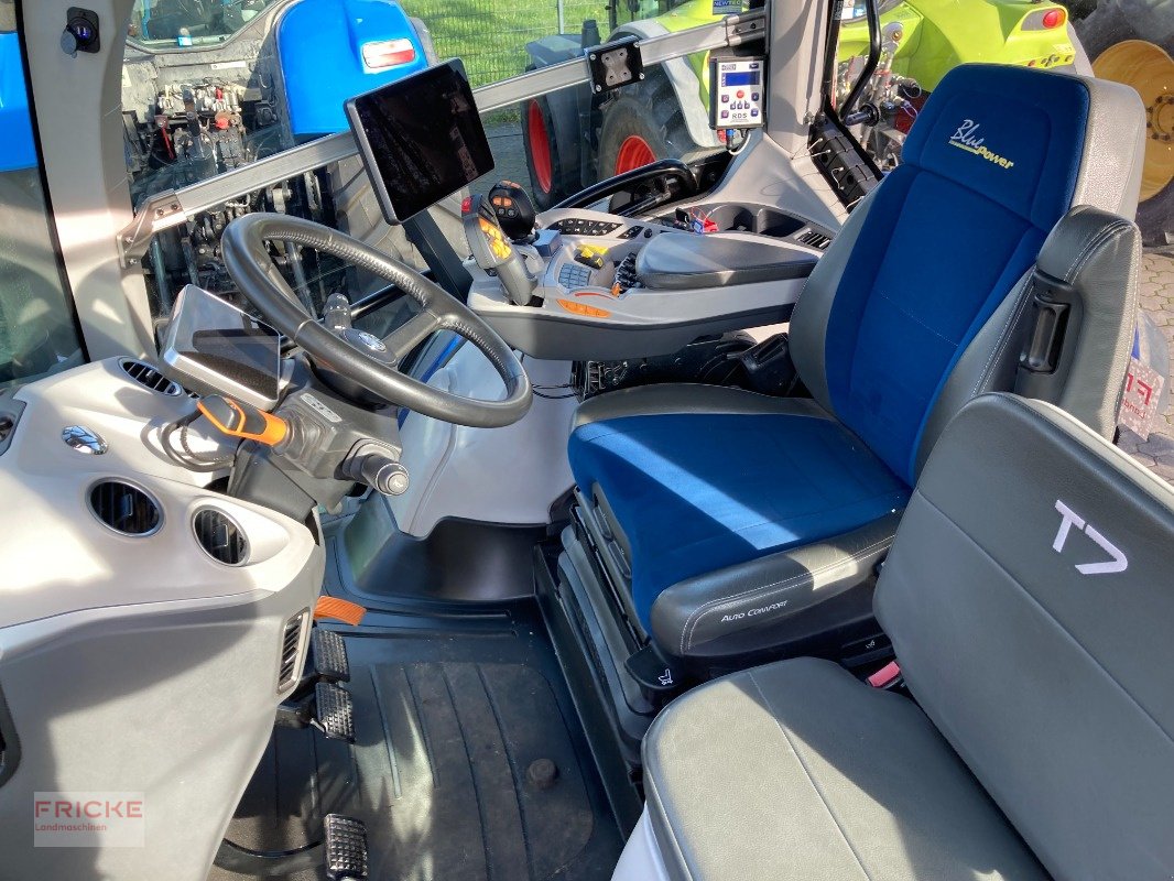 Traktor от тип New Holland T 7.300 Auto Command, Gebrauchtmaschine в Bockel - Gyhum (Снимка 14)