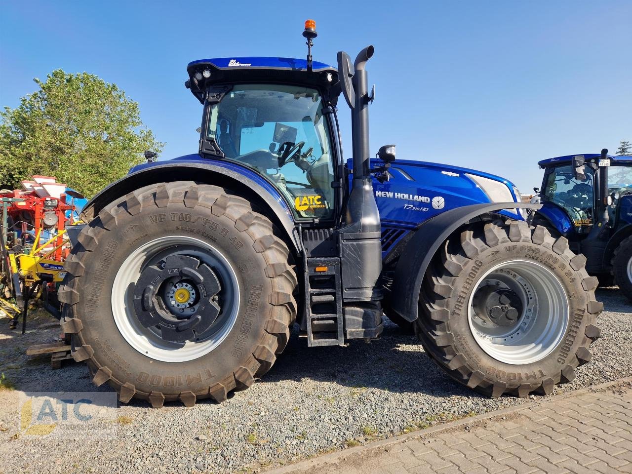 Traktor des Typs New Holland T 7.315 HD AUTOCOMMAND NEW GEN BLUEPOWER, Neumaschine in Groß-Gerau (Bild 2)