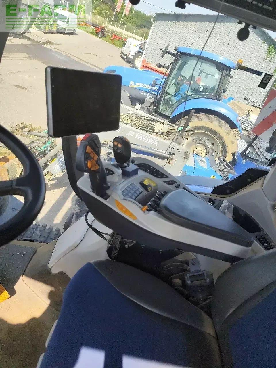 Traktor του τύπου New Holland t 7.315 hd, Gebrauchtmaschine σε CHAUVONCOURT (Φωτογραφία 11)