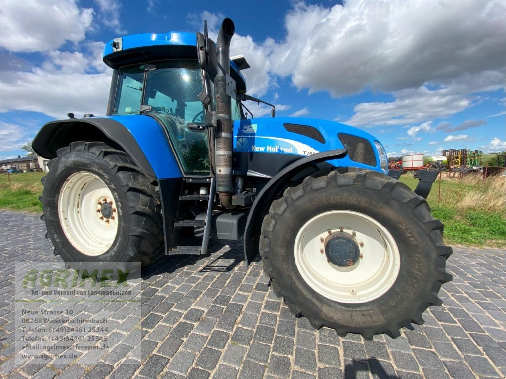 Traktor des Typs New Holland T 7550, Gebrauchtmaschine in Weißenschirmbach (Bild 4)