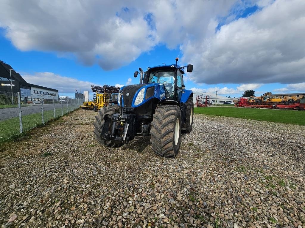 Traktor типа New Holland T 8.300, Gebrauchtmaschine в Ringe (Фотография 3)