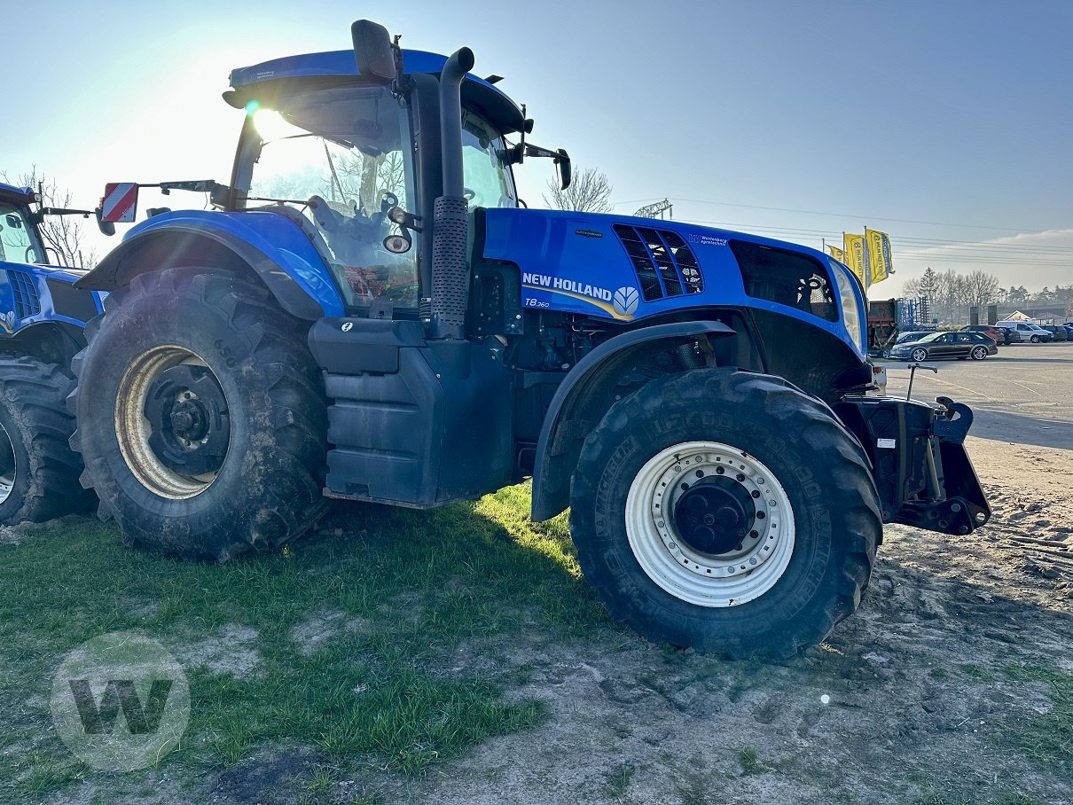 Traktor типа New Holland T 8.360, Gebrauchtmaschine в Bützow (Фотография 1)