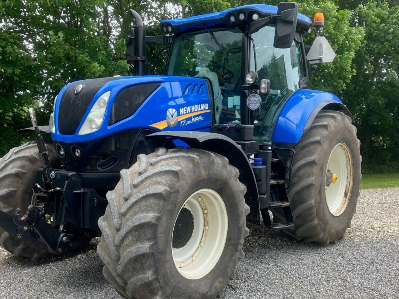Traktor от тип New Holland T.230 PC, Gebrauchtmaschine в Thisted (Снимка 1)
