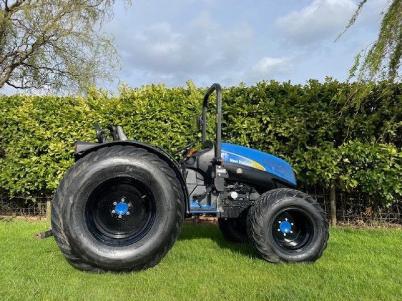 Traktor des Typs New Holland T3030, Gebrauchtmaschine in Klaaswaal (Bild 7)