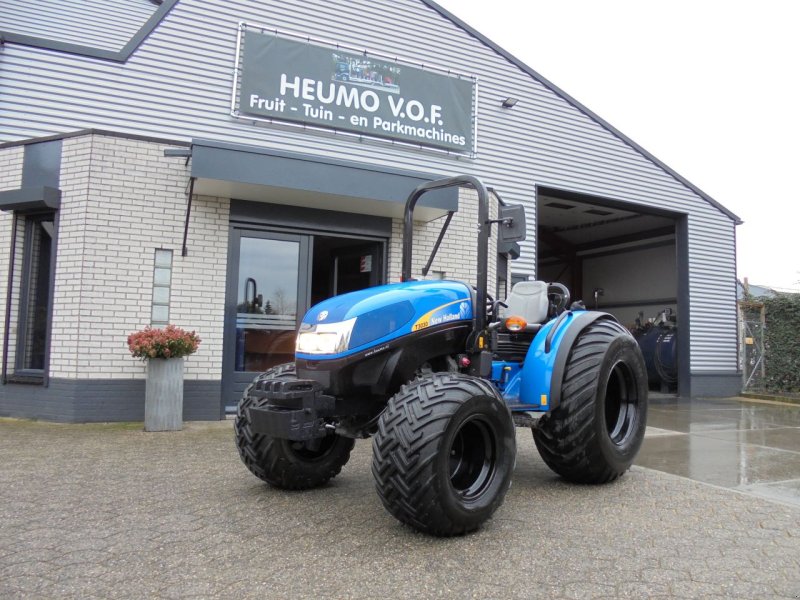 Traktor des Typs New Holland T3030, Gebrauchtmaschine in Hedel (Bild 1)