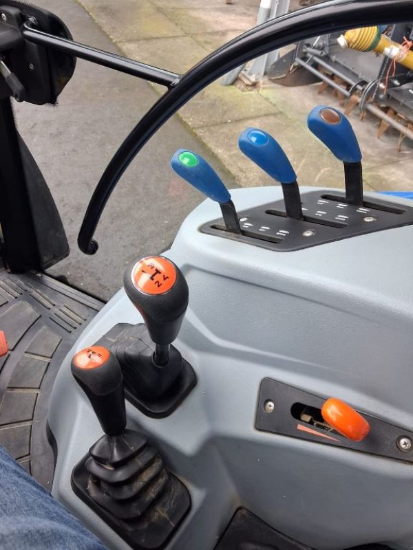 Traktor del tipo New Holland T4 75S, Gebrauchtmaschine In Noerdange (Immagine 5)