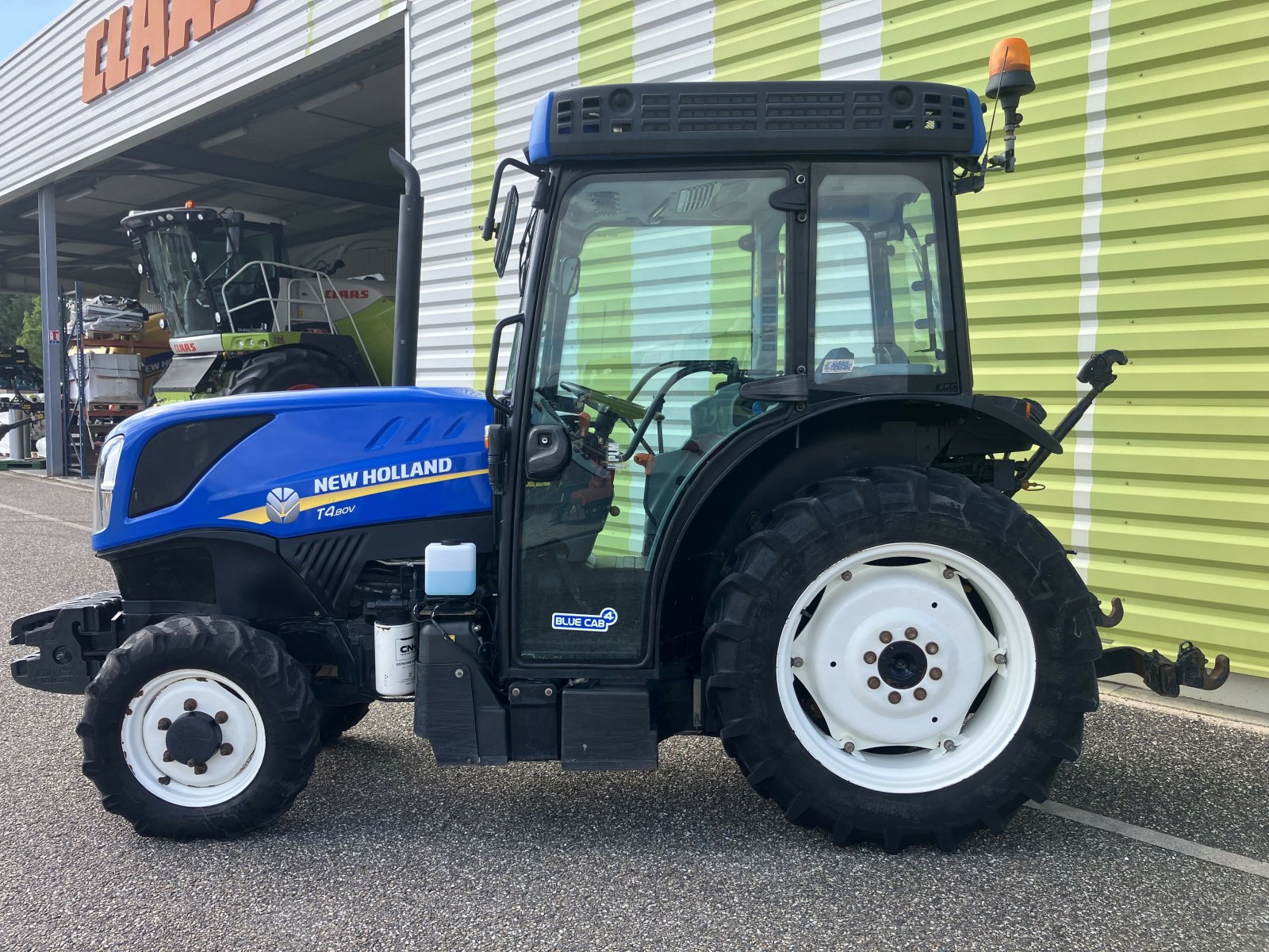Traktor typu New Holland T4-80V, Gebrauchtmaschine v AILLAS (Obrázek 2)