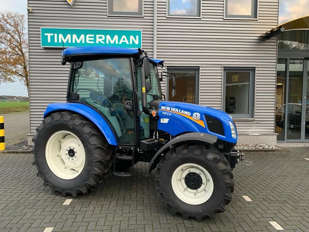 Traktor des Typs New Holland T4 T4S.75, Neumaschine in Wierden (Bild 1)