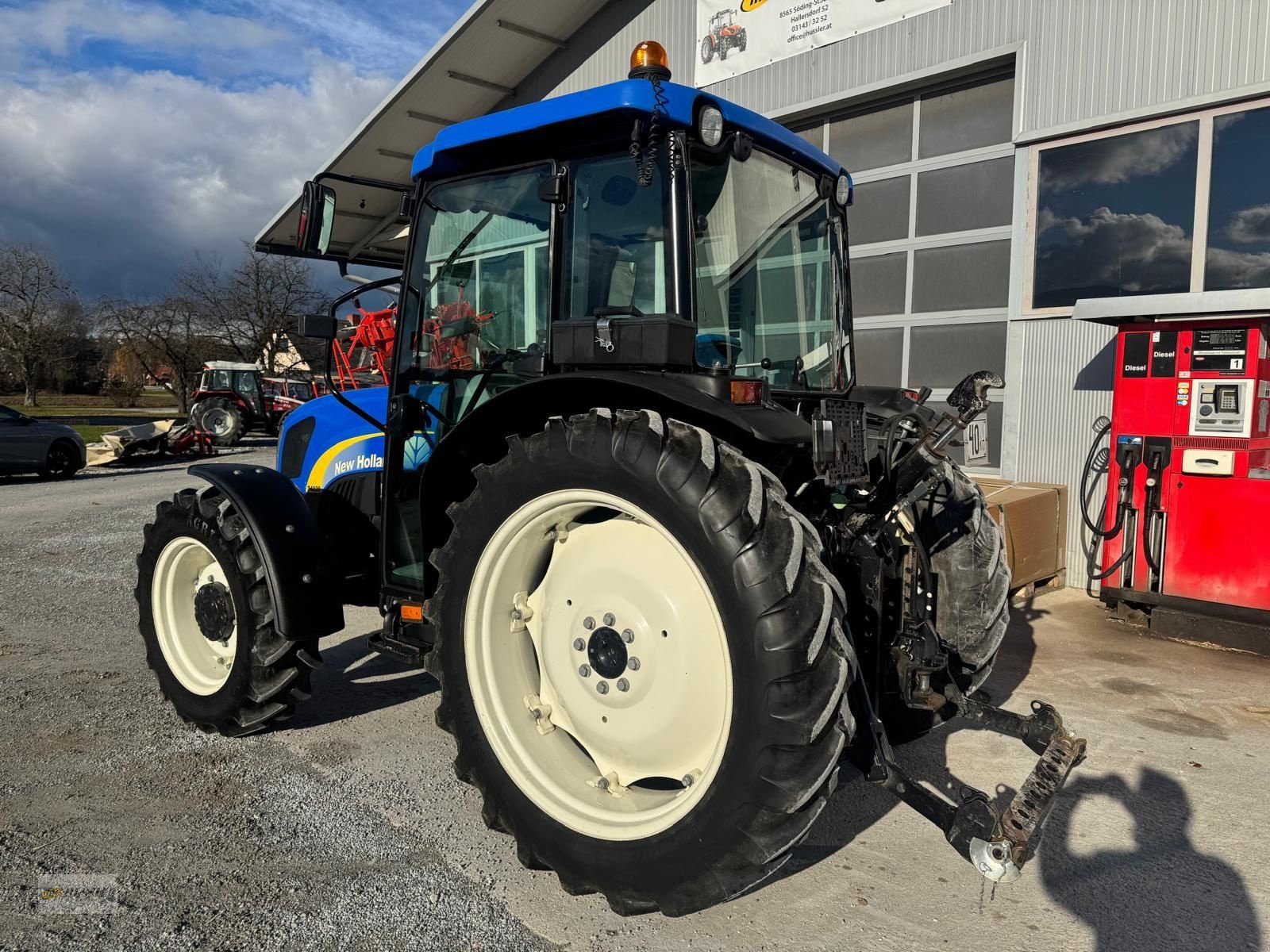 Traktor типа New Holland T4020 DeLuxe, Gebrauchtmaschine в Söding- Sankt. Johann (Фотография 4)