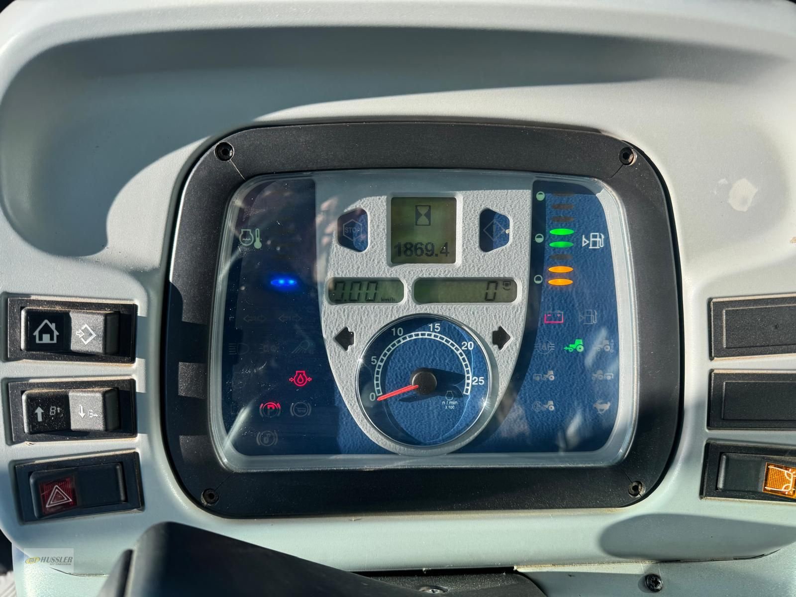 Traktor типа New Holland T4020 DeLuxe, Gebrauchtmaschine в Söding- Sankt. Johann (Фотография 14)