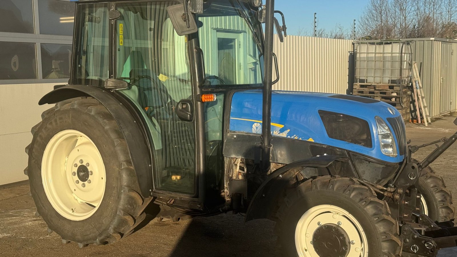 Traktor des Typs New Holland T4030F, Gebrauchtmaschine in Ringe (Bild 1)