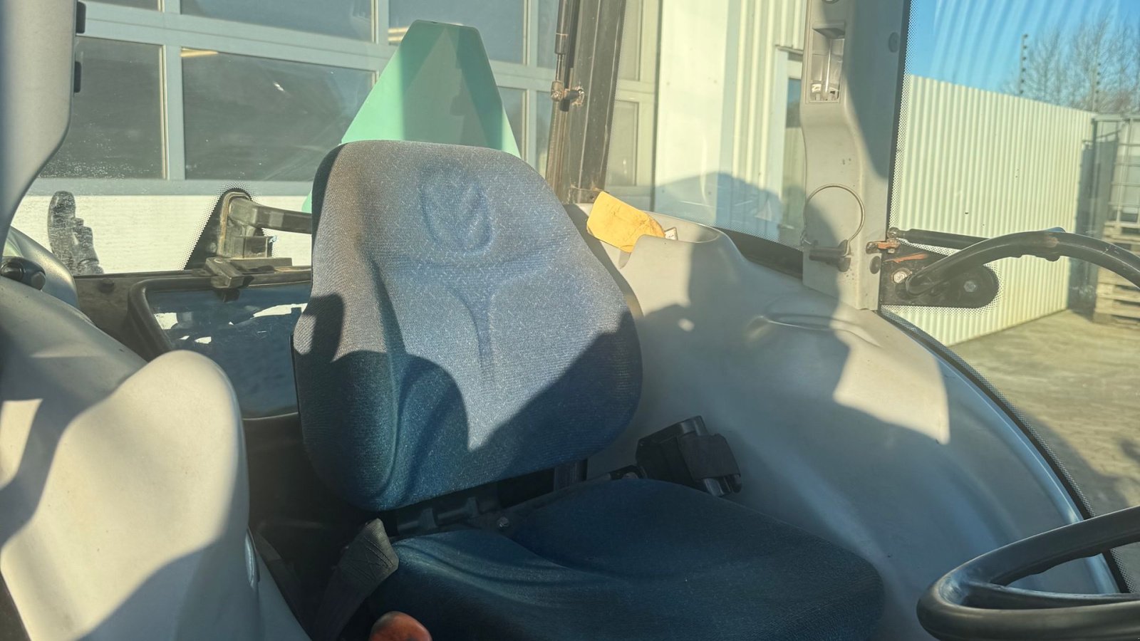 Traktor des Typs New Holland T4030F, Gebrauchtmaschine in Ringe (Bild 5)