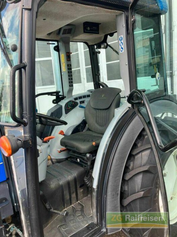 Traktor des Typs New Holland T4030V, Gebrauchtmaschine in Bühl (Bild 11)
