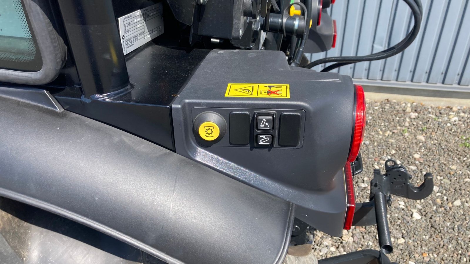 Traktor типа New Holland t4.100 N, Gebrauchtmaschine в Glamsbjerg (Фотография 11)