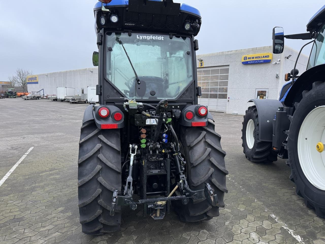 Traktor Türe ait New Holland T4.100F, Gebrauchtmaschine içinde Hadsten (resim 3)