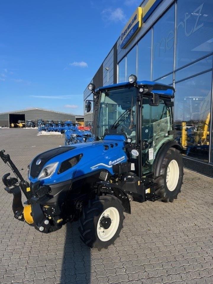 Traktor типа New Holland T4.100F, Gebrauchtmaschine в Maribo (Фотография 1)