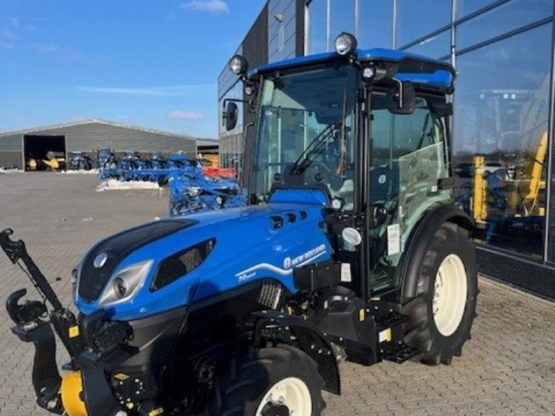 Traktor типа New Holland T4.100F, Gebrauchtmaschine в Maribo (Фотография 1)