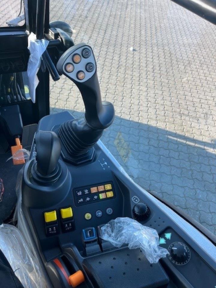 Traktor типа New Holland T4.100F, Gebrauchtmaschine в Maribo (Фотография 11)