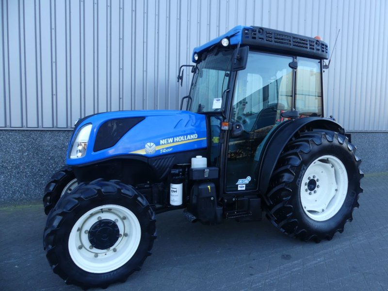 New Holland T4.100F, Gebrauchtmaschine, Baujahr: 2018, Betriebsstunden / Hektar: 4103 (Bild 1) Traktor des Typs New Holland T4.100F, Gebrauchtmaschine in Deurne (Bild 1)