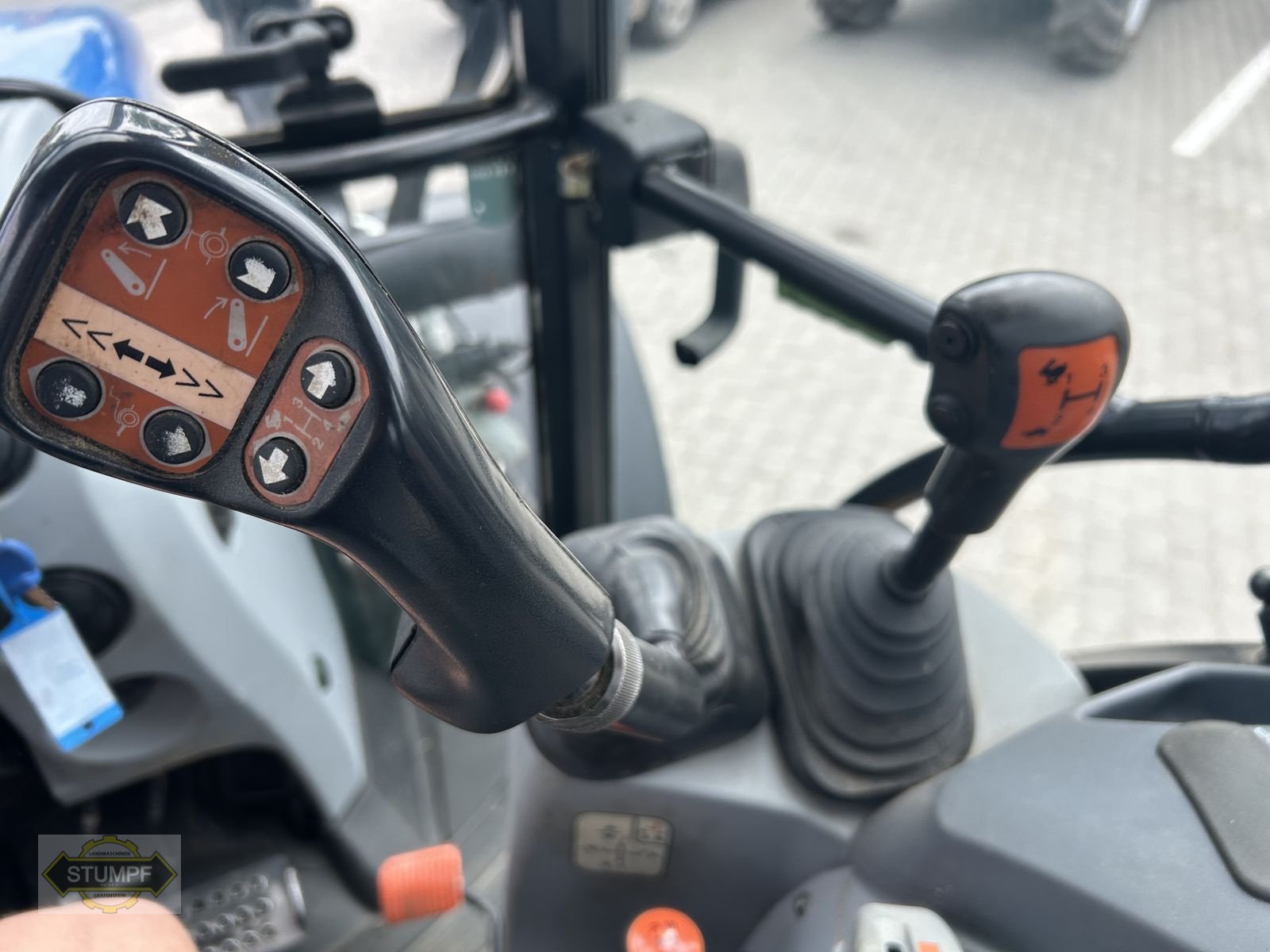 Traktor типа New Holland T4.105, Gebrauchtmaschine в Grafenstein (Фотография 7)