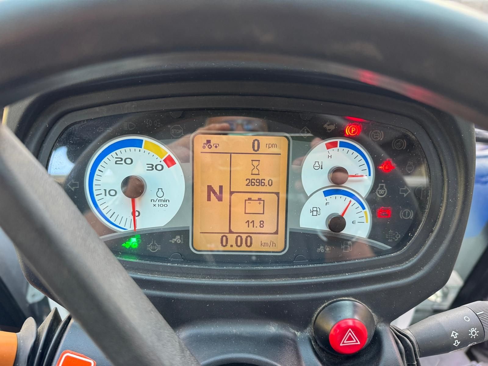 Traktor typu New Holland T4.115, Gebrauchtmaschine v Burgkirchen (Obrázek 5)