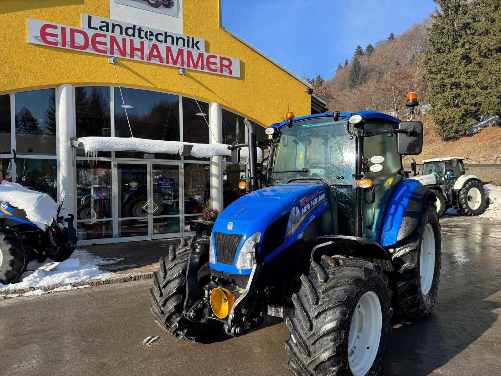 Traktor vrste New Holland T4.115, Gebrauchtmaschine v Burgkirchen (Slika 2)
