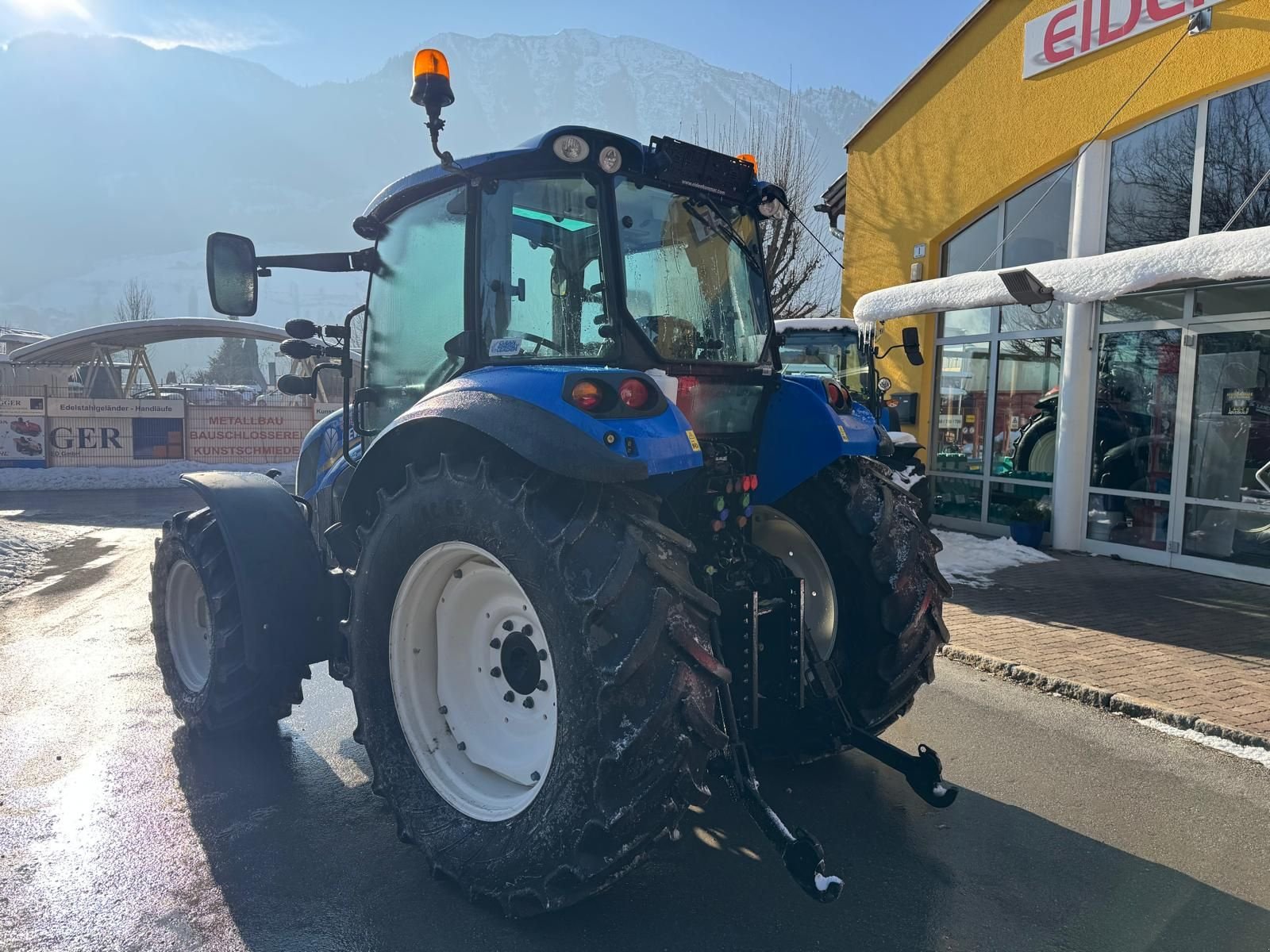 Traktor vrste New Holland T4.115, Gebrauchtmaschine v Burgkirchen (Slika 7)