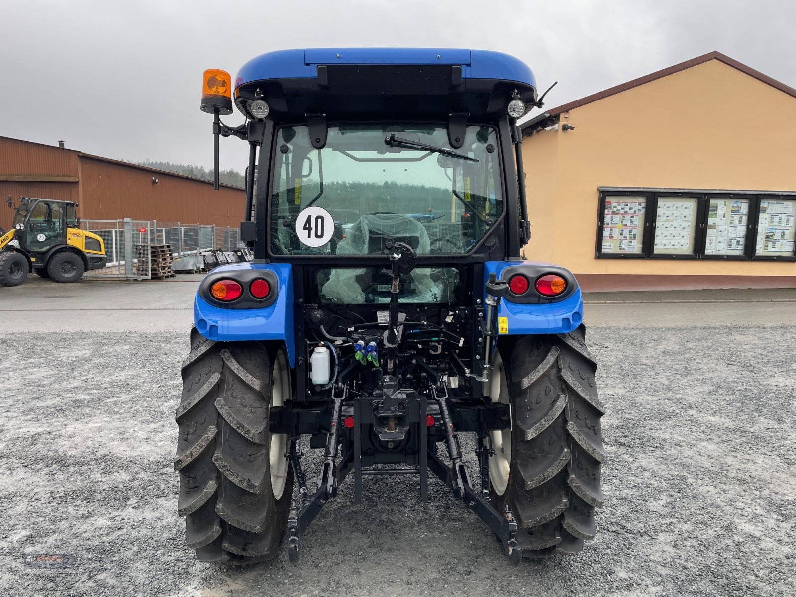 Traktor des Typs New Holland T4.55 S, Neumaschine in Lichtenfels (Bild 3)