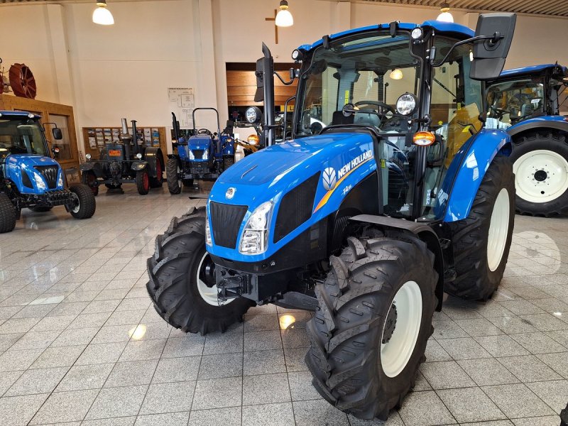 Traktor of the type New Holland T4.55 Stage V, Neumaschine in Burgkirchen (Picture 1)
