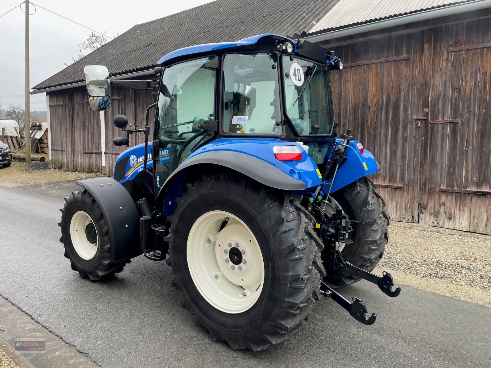 Traktor des Typs New Holland T4.55, Neumaschine in Lichtenfels (Bild 2)