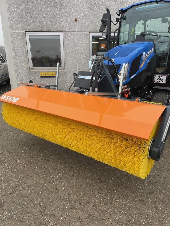 Traktor типа New Holland T4.75 CAB 2WD, Gebrauchtmaschine в Hadsten (Фотография 5)