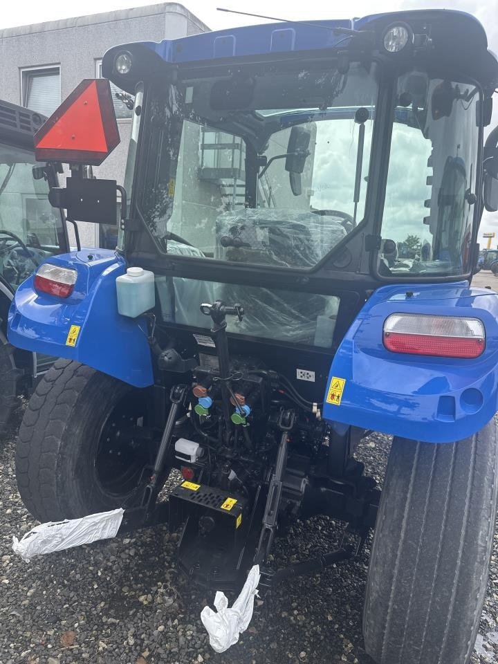 Traktor типа New Holland T4.75 CAB 2WD, Gebrauchtmaschine в Hadsten (Фотография 8)