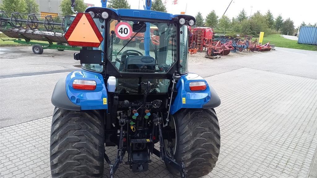 Traktor a típus New Holland T4.75 Front lift og PTO, Gebrauchtmaschine ekkor: Roskilde (Kép 8)