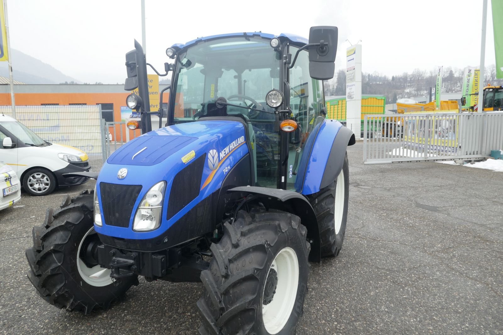 Traktor типа New Holland T4.75 Powerstar, Gebrauchtmaschine в Villach (Фотография 16)