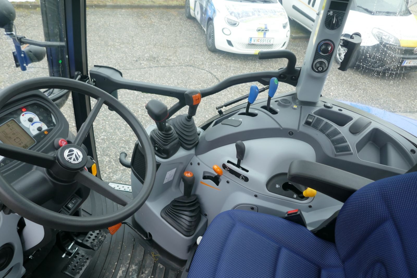 Traktor Türe ait New Holland T4.75 Powerstar, Gebrauchtmaschine içinde Villach (resim 13)