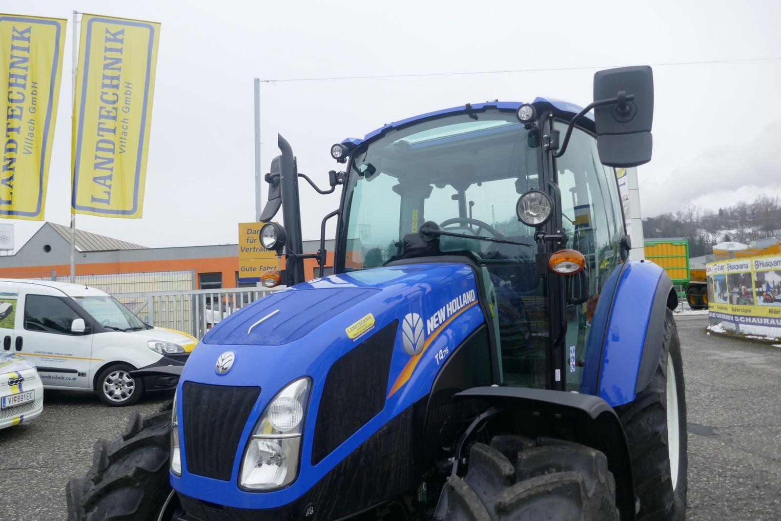 Traktor Türe ait New Holland T4.75 Powerstar, Gebrauchtmaschine içinde Villach (resim 11)