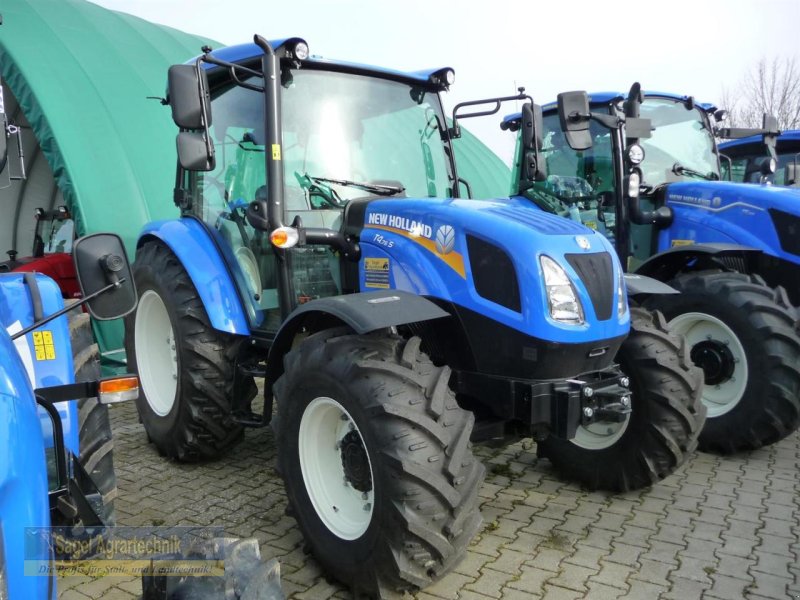 Traktor of the type New Holland T4.75 S CAB 4WD, Neumaschine in Rhaunen (Picture 1)