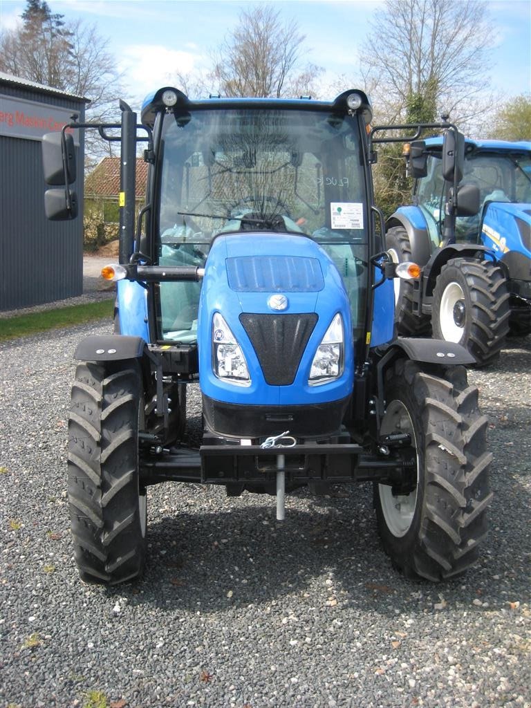 Traktor des Typs New Holland T4.75 S På lager til omg. levering, Gebrauchtmaschine in Glamsbjerg (Bild 2)