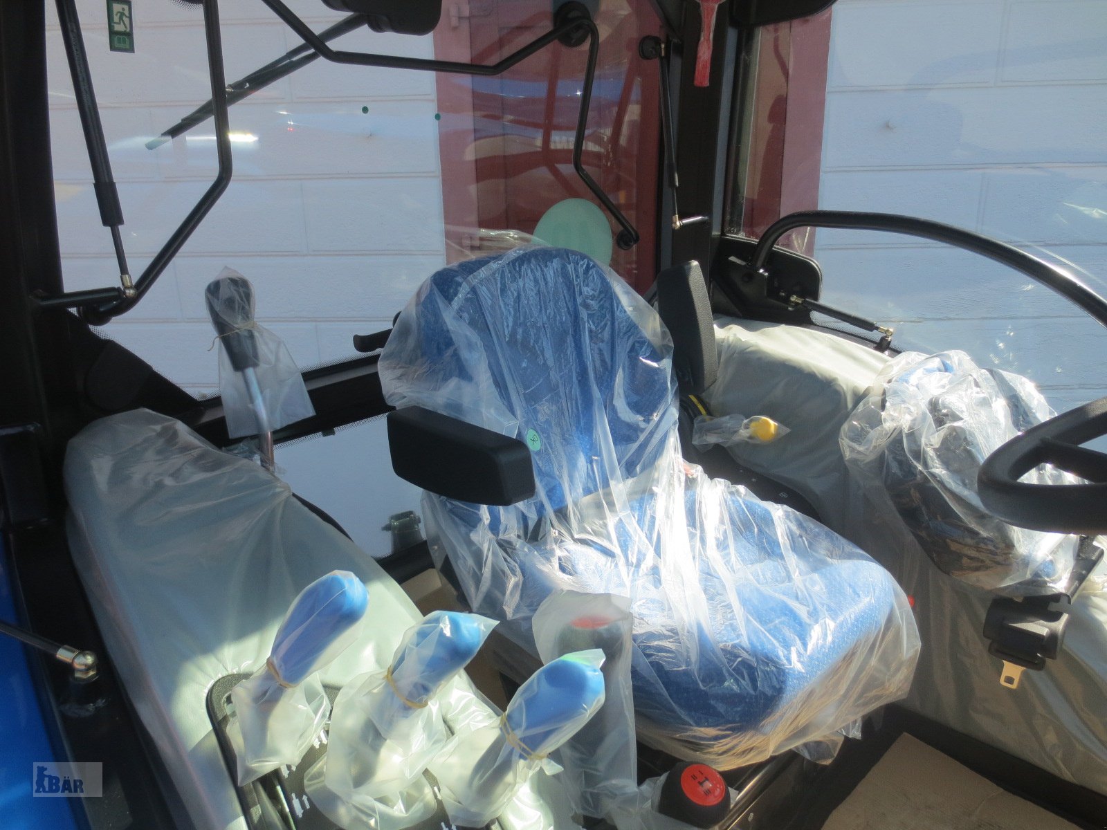 Traktor του τύπου New Holland T4.75 S Power Shuttle, Neumaschine σε Neuried - Altenheim (Φωτογραφία 5)