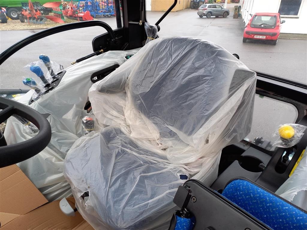 Traktor typu New Holland T4.75 S, Gebrauchtmaschine w Maribo (Zdjęcie 8)