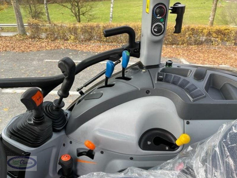 Traktor del tipo New Holland T4.75 Tier 4B, Neumaschine en Münzkirchen (Imagen 12)