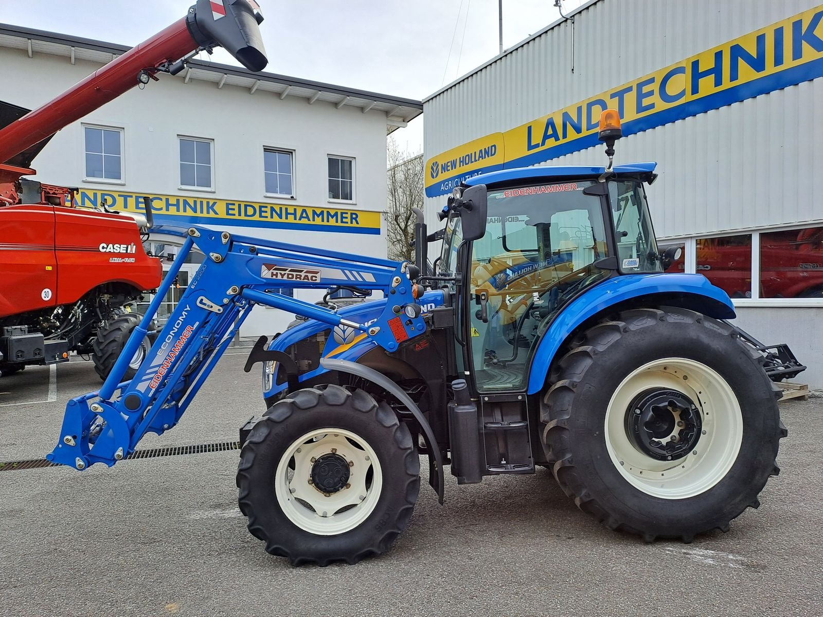 Traktor of the type New Holland T4.75, Gebrauchtmaschine in Burgkirchen (Picture 12)
