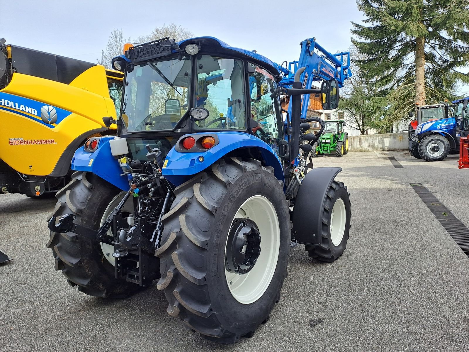 Traktor of the type New Holland T4.75, Gebrauchtmaschine in Burgkirchen (Picture 20)
